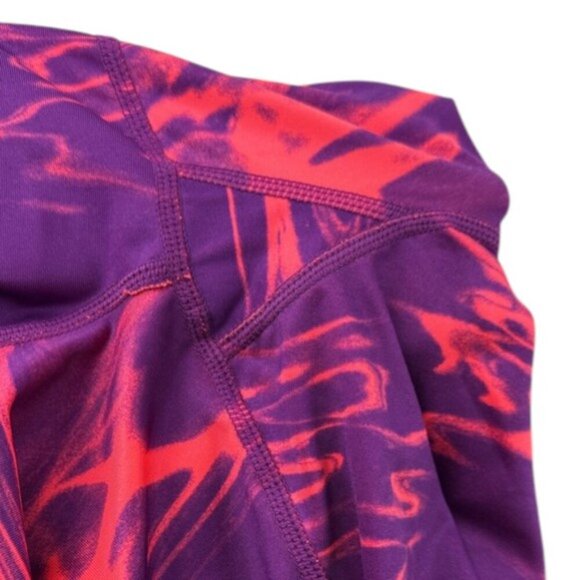 Nike Pro Purple and Pink Patterned Crop Leggings Women's Size M - Picture 3 of 8